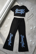 Beautiful Crop & Jeans - Cursive Legs 2